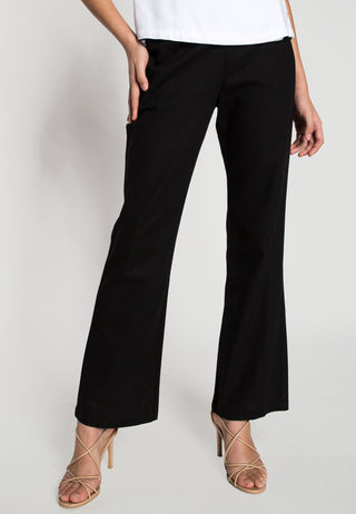 Flared formal linen pants from Uluwatu gives a sophisticated look and relaxed feel. Its colour is black.