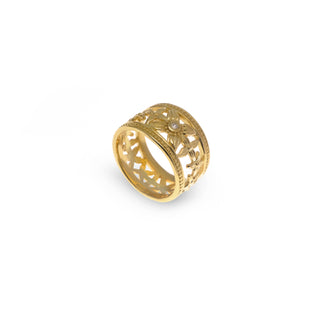 nspired from Asoka tree, this is an 18-carat gold plated silver band ring carved delicately tiny leaves to adorn your finger. 