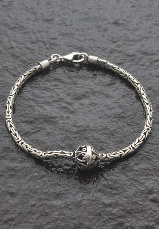 Bola Chain Bracelet