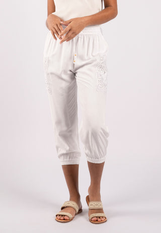 Ladies Elastic Waist Capri Pant White