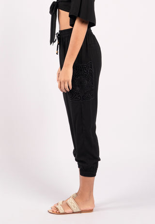 Uluwatu Balinese Lace Embroidery Slim Capri Pant Black