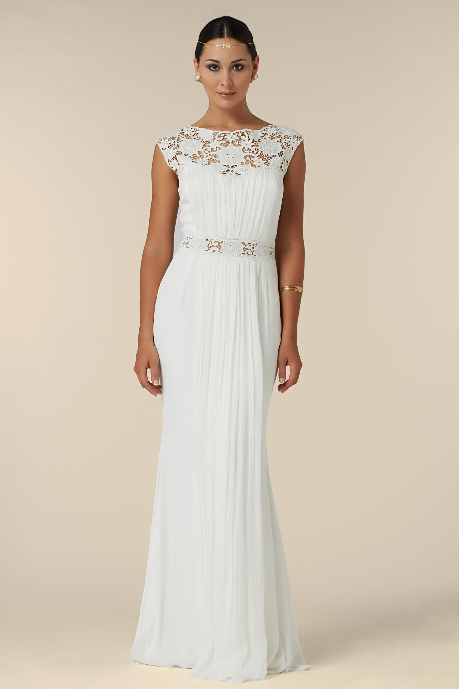 uluwatu lace wedding dress A Tropical Boho Wedding in Uluwatu, Bali